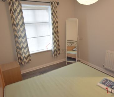 2 Bedroom Ground Floor Flat - Photo 4