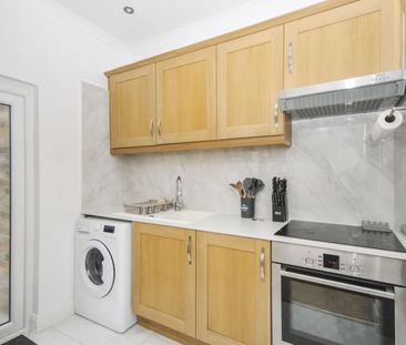 Terraced House to rent - Blandford Road, Beckenham, BR3 - Photo 6