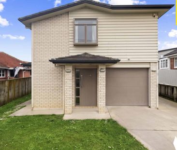 82 Oakdale Road, Mount Roskill - Photo 3