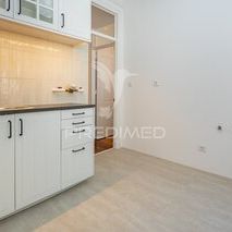 Apartment Refurbished 1 bedrooms for rent Estrela Lisboa - 2nd floor - Photo 1