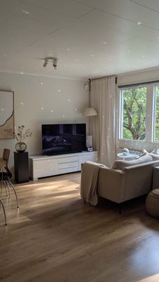 Blåarvsgränd, Vällingby - Photo 1