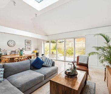 SHORT LET: A contemporary three bedroom detached house, with off st... - Photo 5