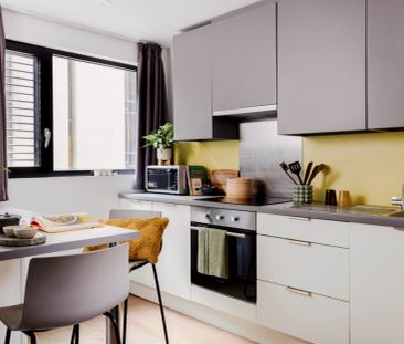 Large Studio - Photo 3