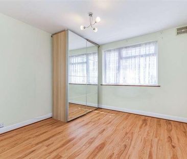 Tolworth Rise South, Surbiton, KT5 - Photo 5