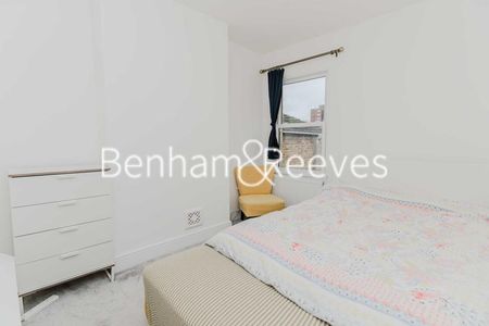 3 bedroom terraced house to rent - Photo 4