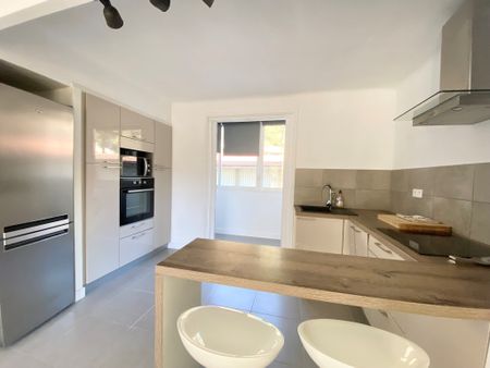 Location Appartement 3 pièces 56m² CASSIS 13260 - Photo 5