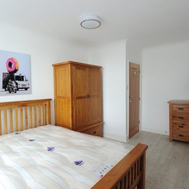 Apartment 3. Close to uni!! *all bills included* - Photo 1