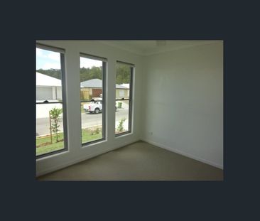 1/11 Velox Circuit, Upper Coomera, Qld 4209 - Photo 1