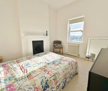 2 bedroom semi-detached house to rent - Photo 6