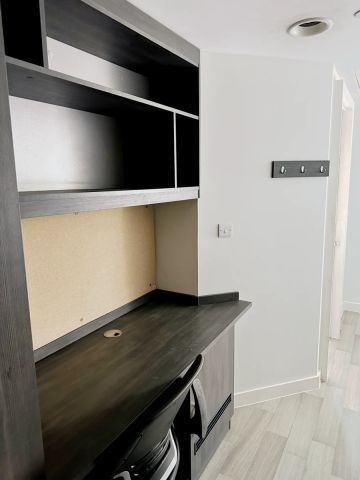 Bronze 2-Bed Apartment - Photo 3