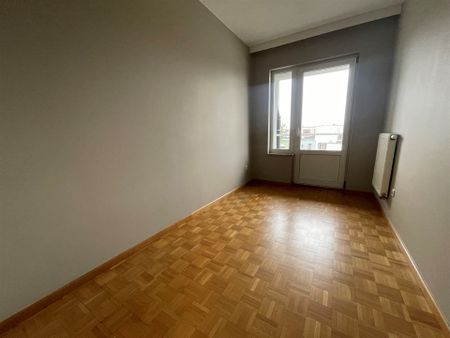 Prachtig vernieuwd appartement met 1 slaapkamer en dressing! - Foto 2