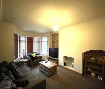 3 bedroom end of terrace house to rent - Photo 1