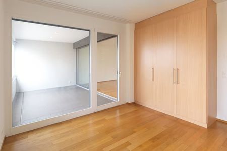 Geräumige 4.5-Zimmer-Wohnung mit Balkon in Zug - Foto 5