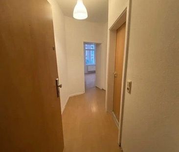Wohnungstausch: 2 Zimmer + Küche gegen 3-Zimmer-Wohnung - Photo 2