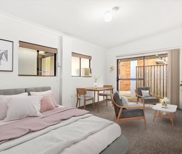 Freshly Renovated 3 Bedroom Duplex in Prime Location - Photo 1