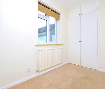 4 bedroom bungalow to rent - Photo 2