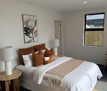 Charming 3BR Home in Woodend! - Photo 3