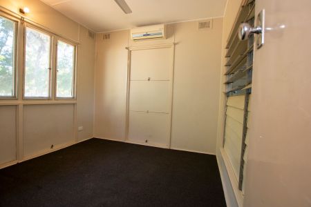 SECURE HOMELY 3 BY 1 - Photo 4