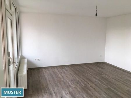 Ansprechende 3-Zimmer-Wohnung mit Balkon, frisch saniert - Photo 4