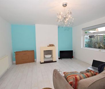 4 bedroom chalet to rent - Photo 2