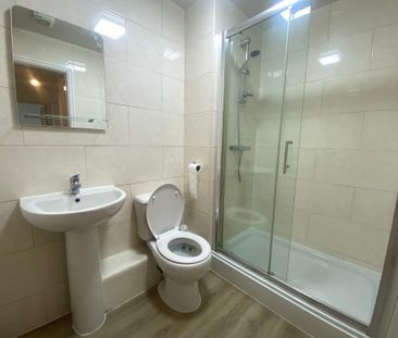 2 bedroom flat to rent - Photo 6