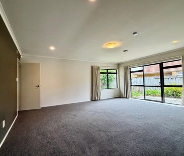 Sandhurst Drive - Photo 4