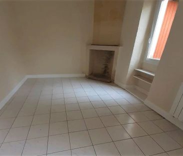 Location appartement 2 pièces - 54m² à Branne (33420) - Photo 2
