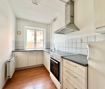 Lys og indbydende lejlighed i Odense C med gode faciliteter - Foto 2