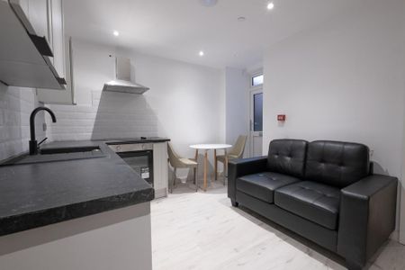 1 bedroom flat to rent - Photo 2