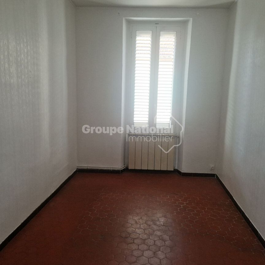 A Louer Marseille 13011 Appartement de type 3, - Photo 1