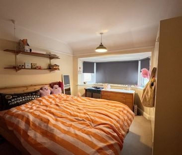 Old Road, Headington - Photo 3