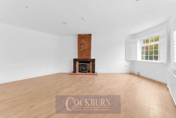 Dunkery Road, London SE9 - 4 Beds 3 Bathrooms! - Photo 1