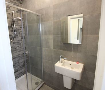 Studio Flat, High Street, SE25 - Photo 3