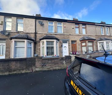 3 bed terraced house to rent in Lyndhurst Road, Burnley, BB10 - Photo 5