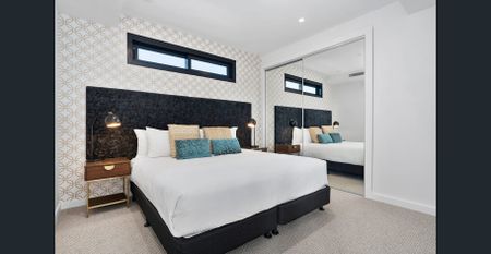 Luxury 2 Bedroom Furnished Unit - Photo 2