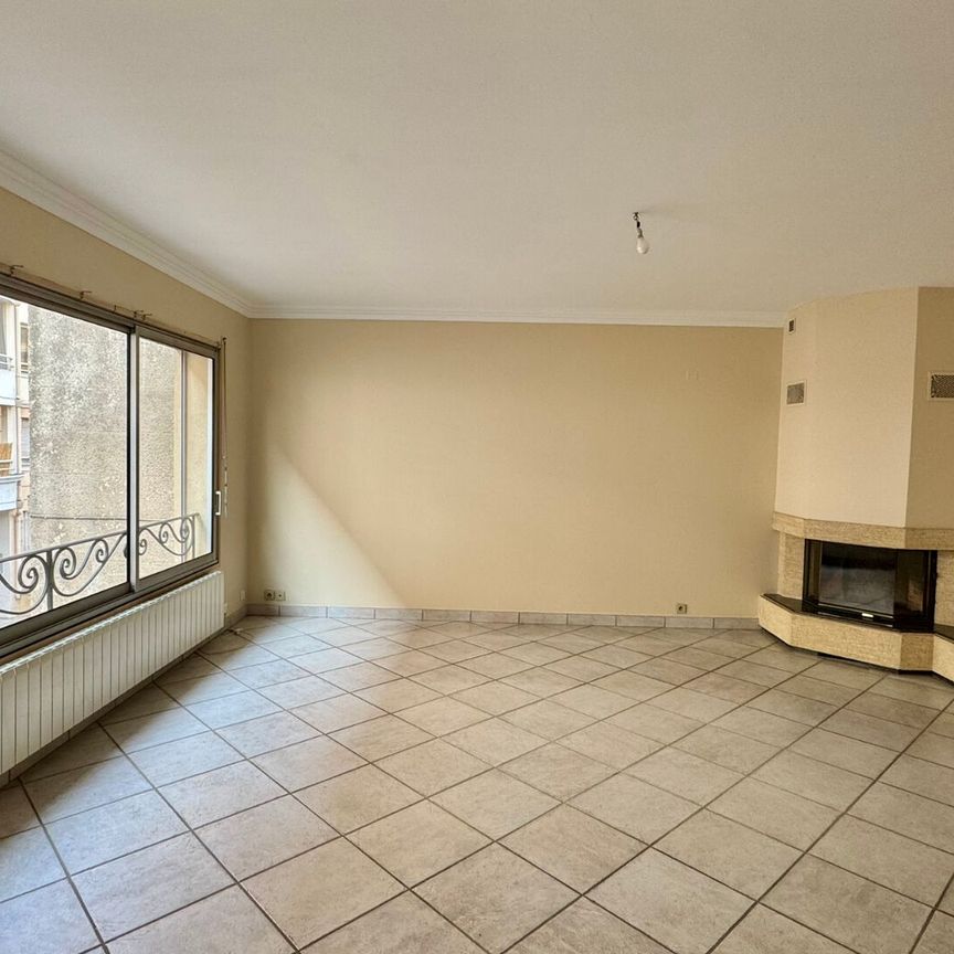 Maison de ville Aix En Provence 202 m2 - Photo 1