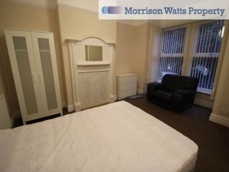 6 Bed - Langdale Terrace, Headingley, Leeds - Photo 3