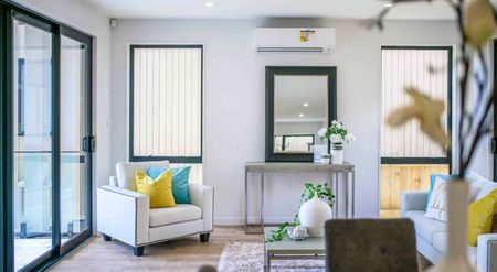 Designer Living - Premium Coastal Location - Photo 2