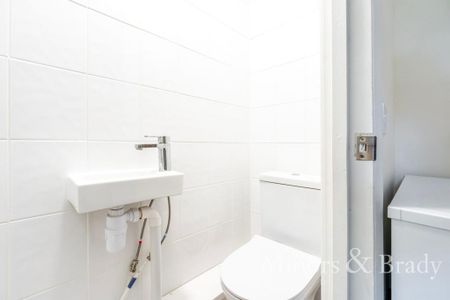 Studio to rent - Photo 5