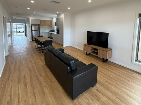 11 Damesfly Circuit, Tarneit, VIC - Photo 1