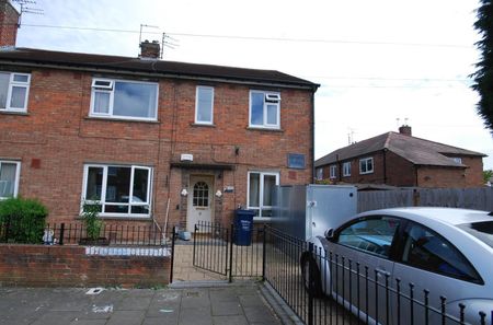 2 bed apartment to rent in Falstone Square, Gosforth, NE3 - Photo 5