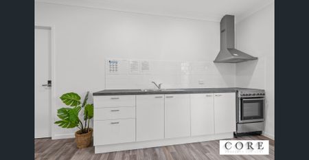 MODERN FURNISHED APARTMENT IN EXCELLENT LOCATION - Photo 5