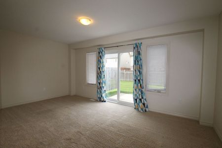 44 Waterford Drive - Photo 3