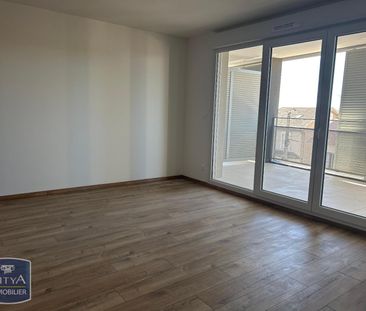 Location Appartement 4 pièces 74m² BOURG EN BRESSE 01000 - Photo 6