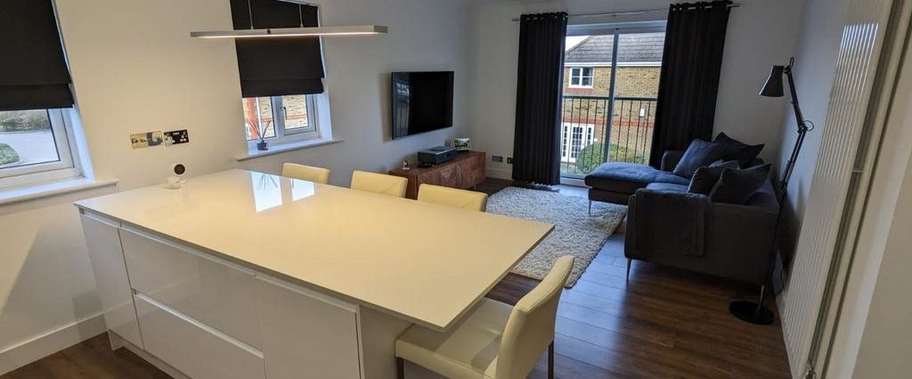 2 bedroom flat to rent - Photo 1