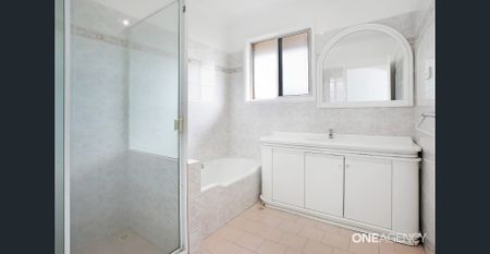 BRIGHT AND FUNCTIONAL DUPLEX WITH PRACTICAL INTERIORS - Photo 4