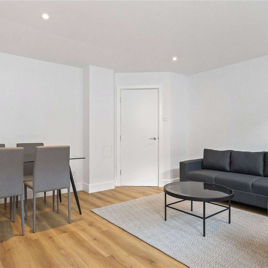 Eastcheap, London, EC3M 1BN - Photo 1