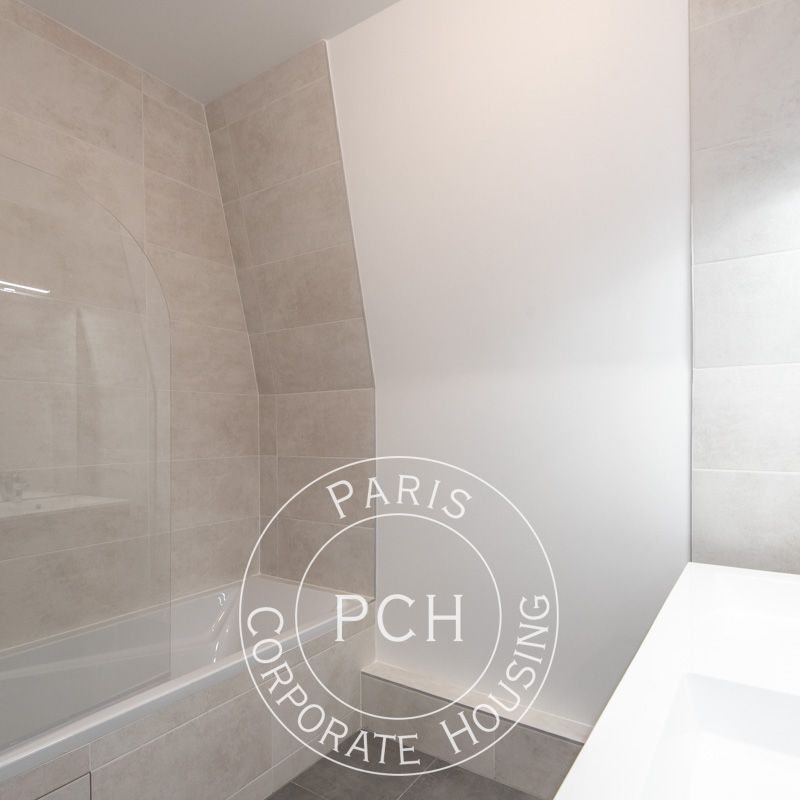 Rue Saint-Charles, - Photo 1