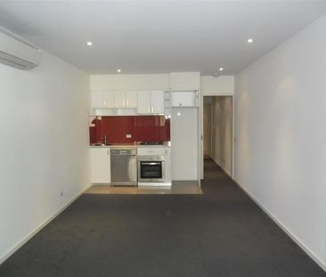 Superb location and quality lifestyle - Photo 3