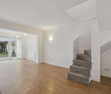 Nicol Road, Chalfont St Peter, SL9 - Photo 2